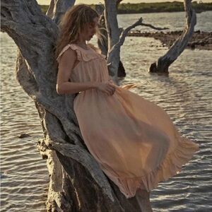 Doen sycamore dress in pink